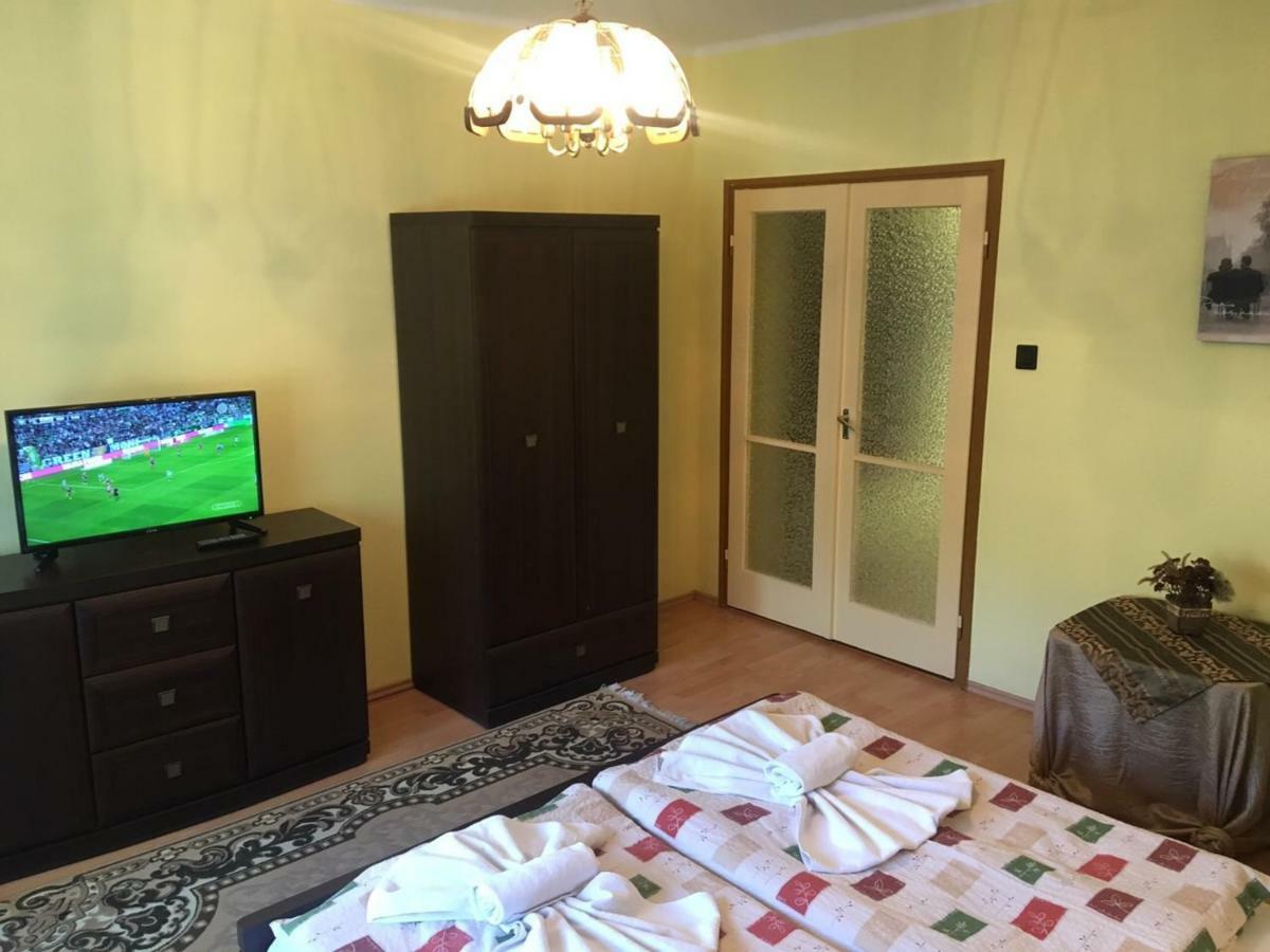 Elena Villa Heviz Bagian luar foto